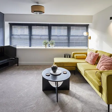 Host & - The Business * Middlesbrough
